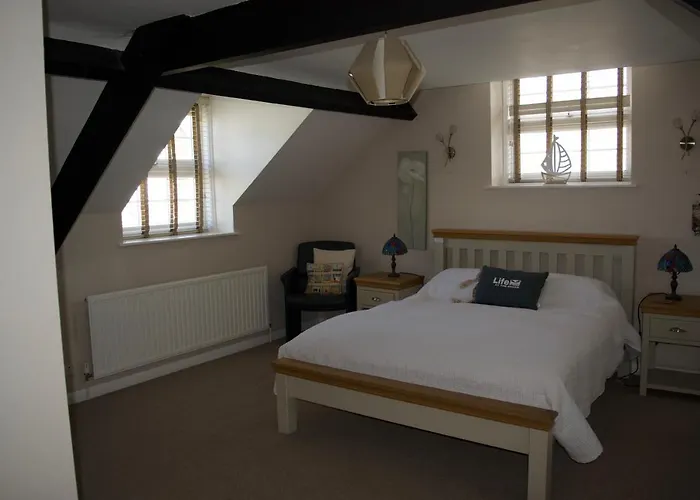 Coach House. Falcon Mews