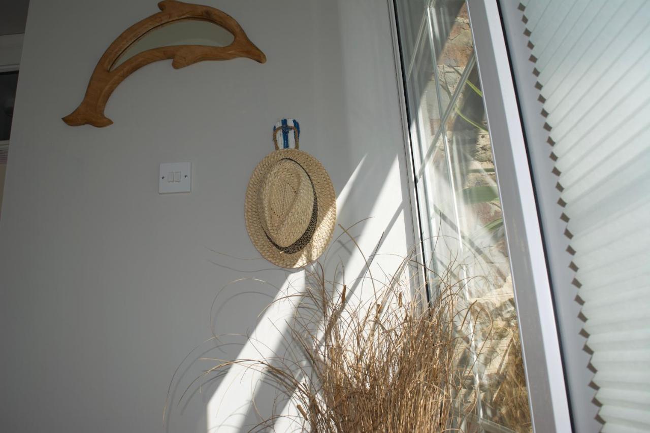 Coach House. Falcon Mews *